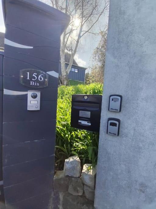 Les Bains A 1km De La Apartamento *